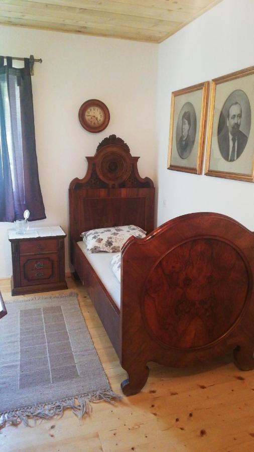 Gostel Koprivnik Pri Kocevju, Kocevski Rog Exteriör bild